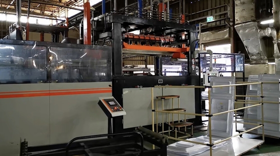 Cadeia de fabricação máquina de formação Thermo da fabricação do refrigerador de Kinte da única estação
